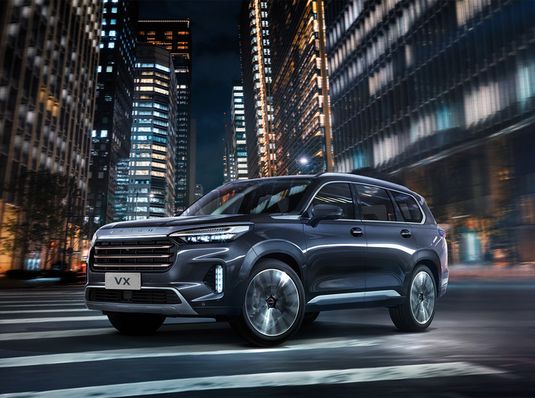 EXEED раскрывает дизайн флагманского внедорожника VX